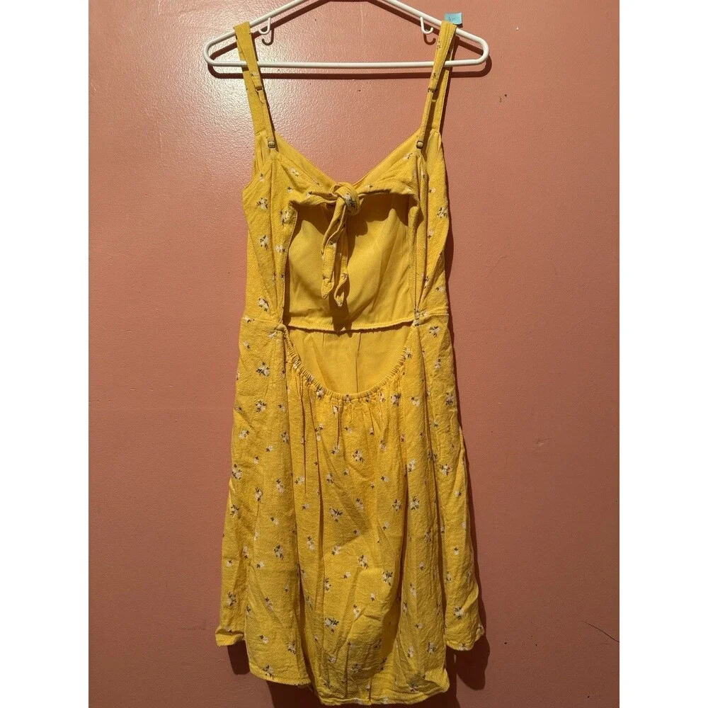 3/$15 Hollister  Womens Summer Dress L Large Yellow Floral Sleeveless Short - Picture 2 of 7
